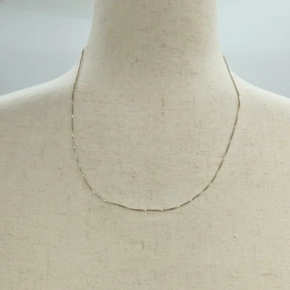 Sterling Silver 925 18" Box Link Chain Necklace - Picture 2 of 6